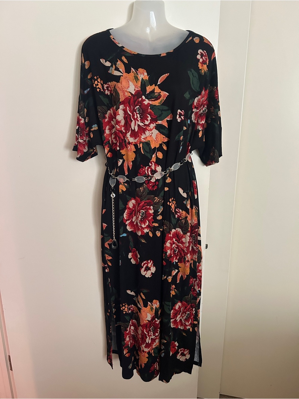 NWT Black Maxi Dress with Red Orange White Floral Print SZ M